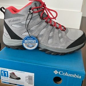 Columbia Redmond III Mid Waterproof Hiking Boot